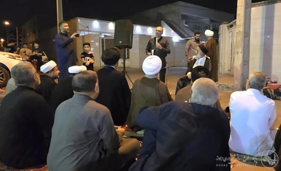 دیدار مردمی امام جمعه اهواز و مدیر منطقه ۸ شهرداری با ساکنان کوی ولیعصر