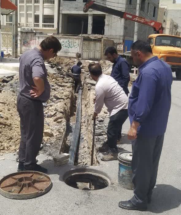 اصلاح خطوط فرسوده فاضلاب در منطقه ۴ با اجرای خط تحت فشار پلی‌اتیلن