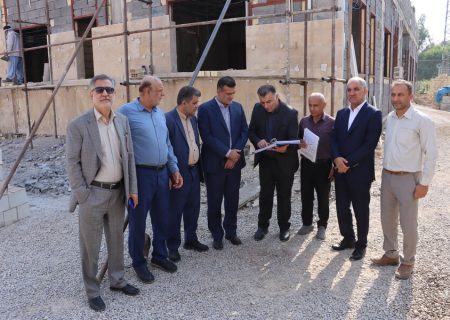 بازدید مدیرکل امور مالیاتی و دستیار استاندار از شیرخوارگاه در حال ساخت بهزیستی خوزستان